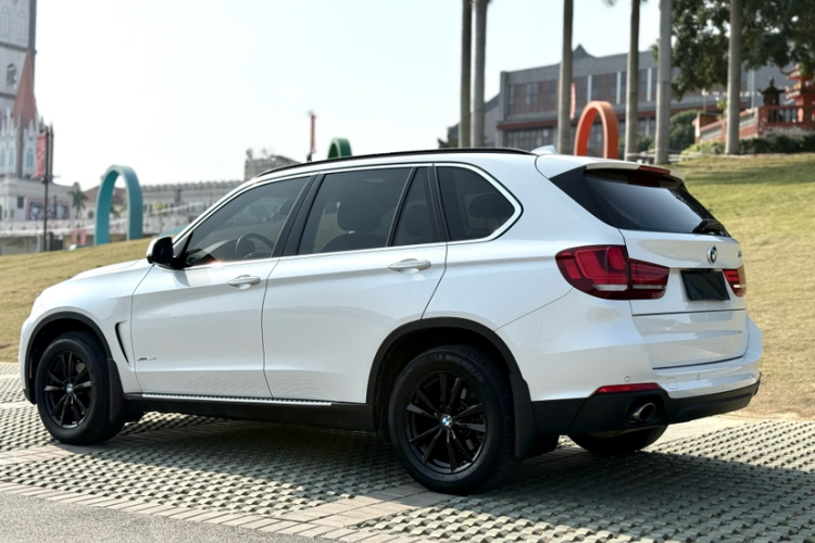 宝马X5(进口) 2015款 xDrive28i车身外观6007