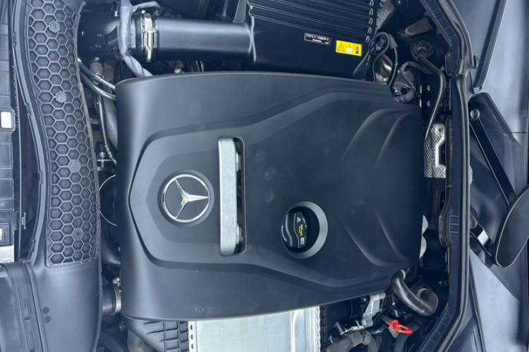 奔驰C级 2018款 C 180 L 时尚型运动版局部细节24