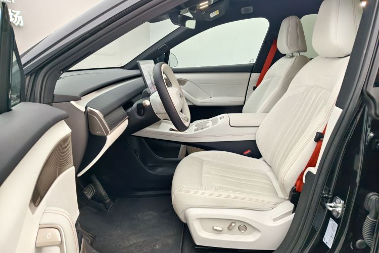 乐道L60 2024款 60kWh 后驱版中控内饰7008