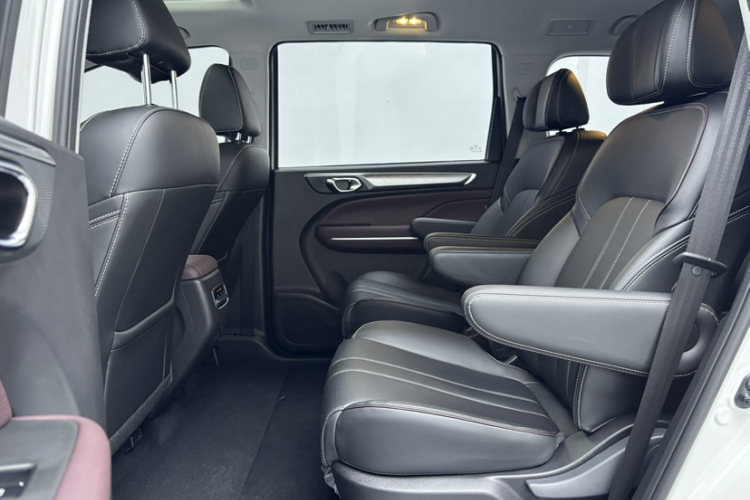 广汽传祺 传祺M6 2023款 PRO 270T DCT豪华版中控内饰7011