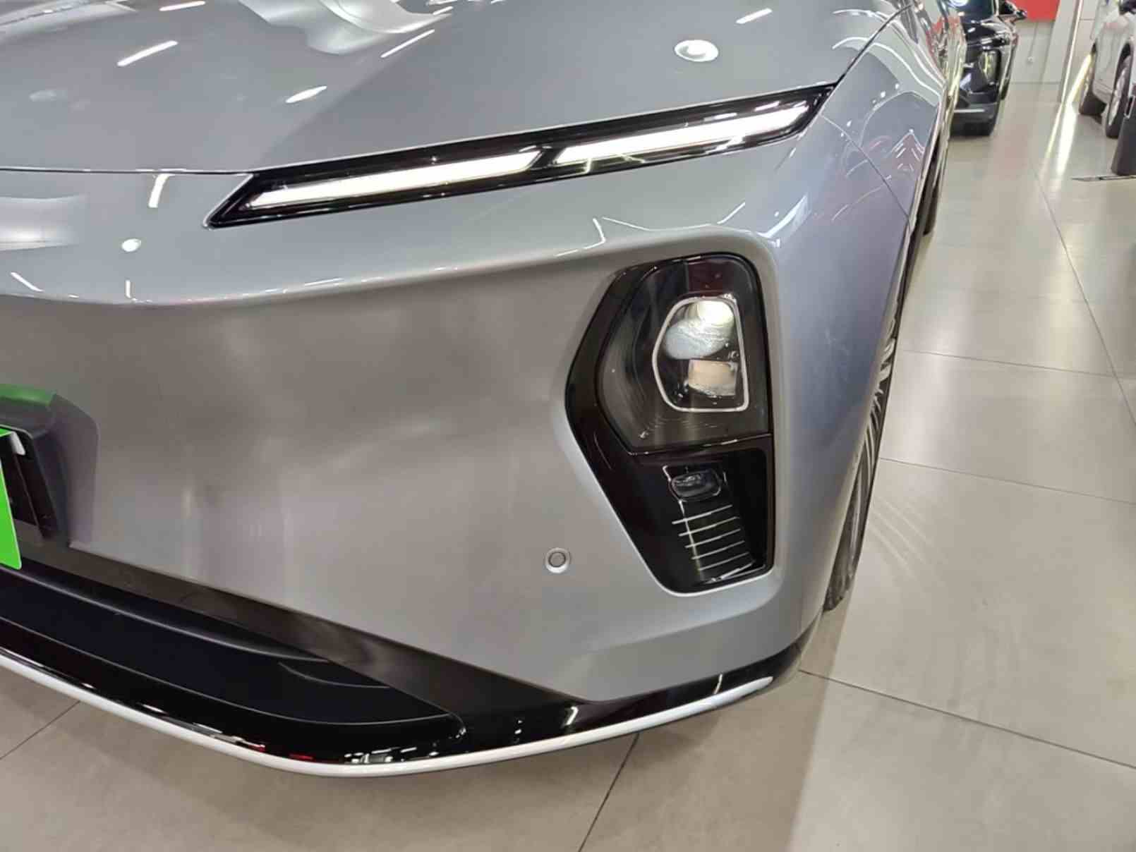蔚来ET9 2025款 102kWh 首发限量版(4)