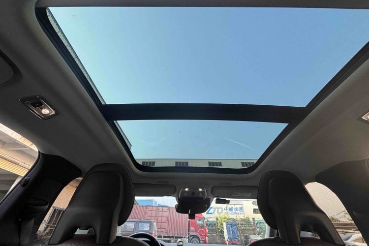 沃尔沃S90 2018款 T4 智远版中控内饰7010