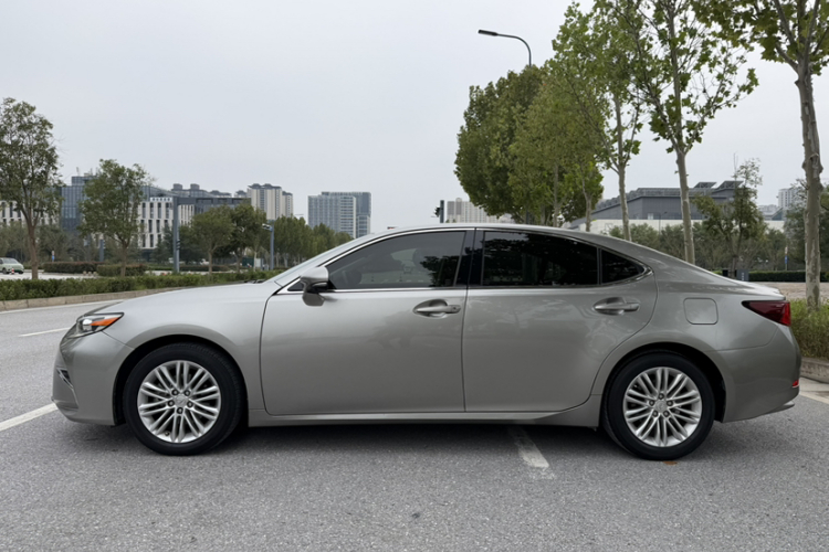 雷克萨斯ES 2015款 250 典雅版车身外观6003
