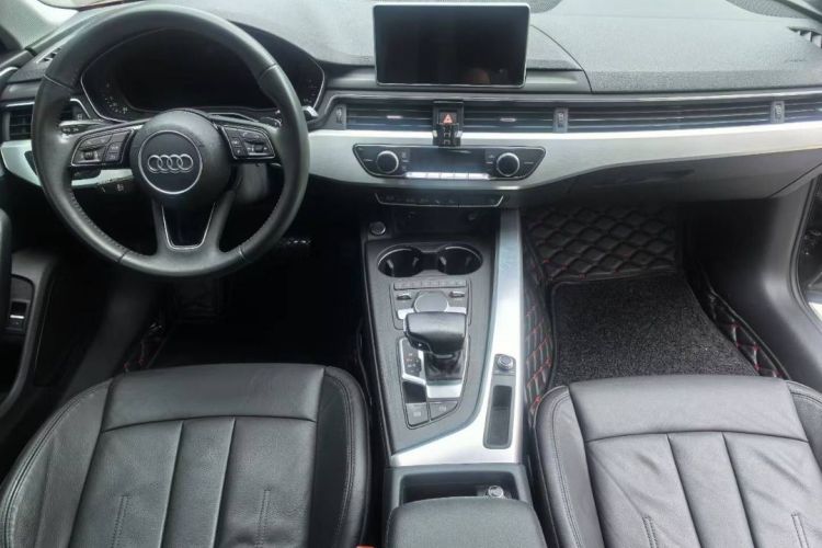 奥迪A4L 2019款 40 TFSI 时尚型 国VI中控内饰7003