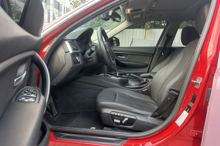 宝马3系 2017款 320Li 时尚型车身外观6011