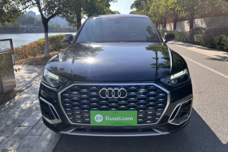 奥迪Q5L Sportback 2021款 40 TFSI 时尚型车身外观6004