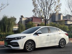 奇瑞 艾瑞泽GX 2019款 冠军版 1.5L CVT精英型