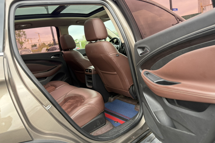 别克 昂科威 2017款 20T 两驱精英型中控内饰7009