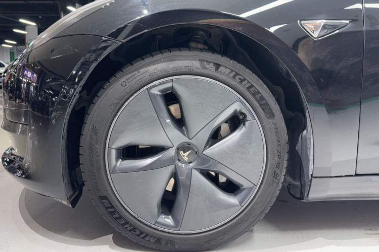 特斯拉 Model 3 2020款 改款 标准续航后驱升级版车身外观6003
