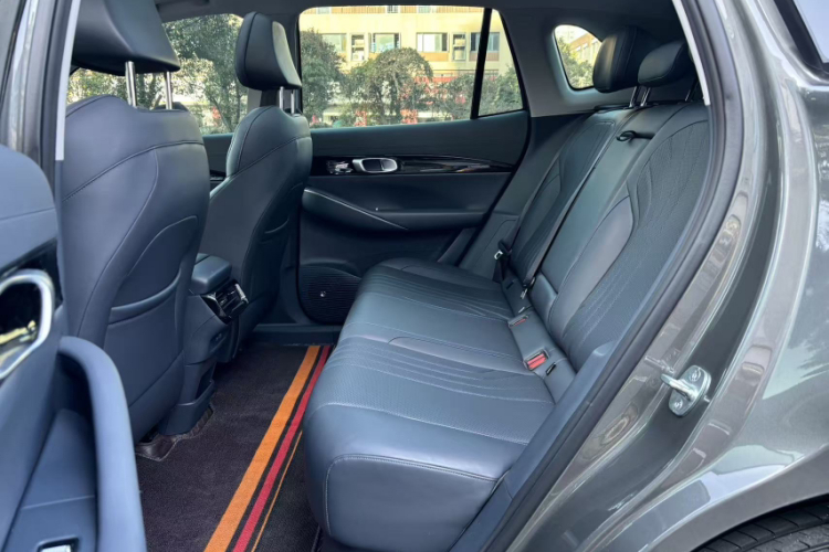 吉利银河 银河E5 2024款 530km 探索+版中控内饰7002