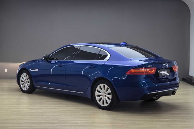 捷豹XEL 2019款 2.0T 200PS 精英版车身外观6004