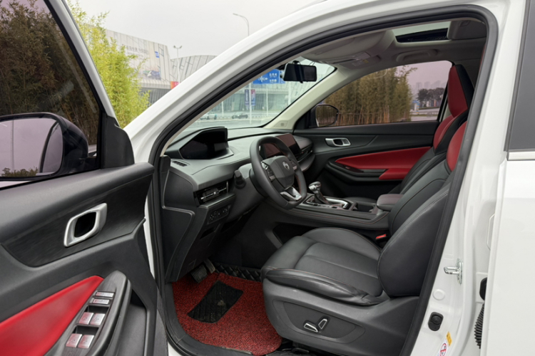 长安CS55PLUS 2022款 第二代 1.5T DCT豪华型中控内饰7006