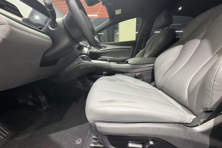 比亚迪 海豹07 DM-i 2025款 DM-i 1.5L 125km 精英型中控内饰7003