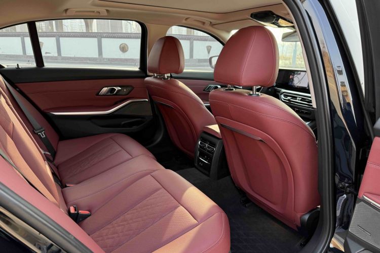 宝马3系 2023款 325Li M运动曜夜套装中控内饰7004