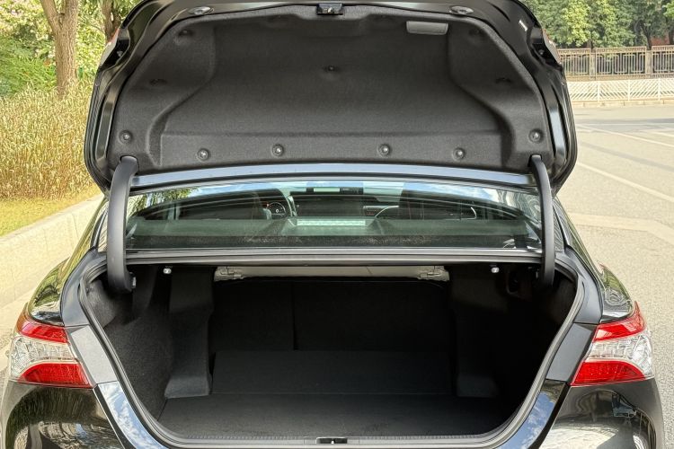 丰田 凯美瑞 2023款 2.5G 豪华版车身外观6010