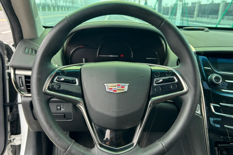 凯迪拉克ATS-L 2017款 28T 技术型中控内饰7002