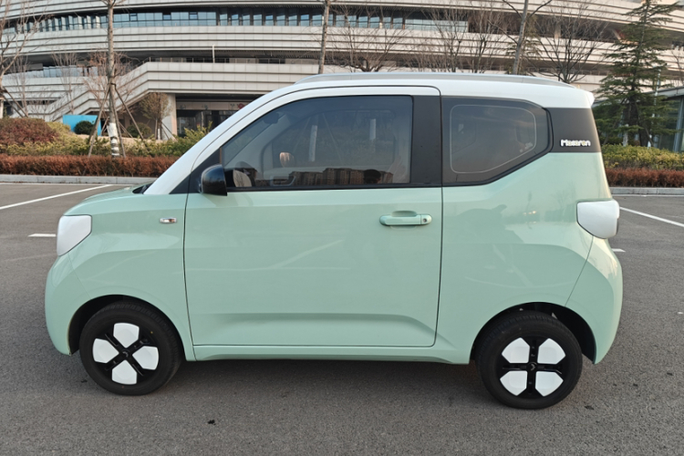 五菱汽车 宏光MINIEV 2024款 第三代 215km 进阶版车身外观6006