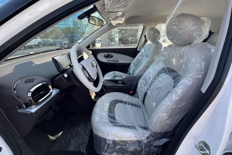 江淮钇为 钇为3 2024款 挚爱版 330km Air中控内饰7002