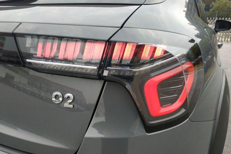 领克02 2019款 1.5T DCT两驱劲Pro版 国VI车身外观6010