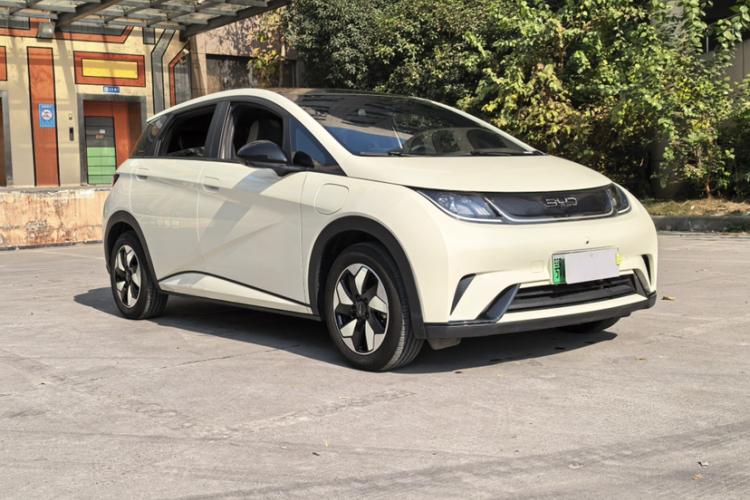 比亚迪 海豚 2025款 420km 时尚版车身外观6008