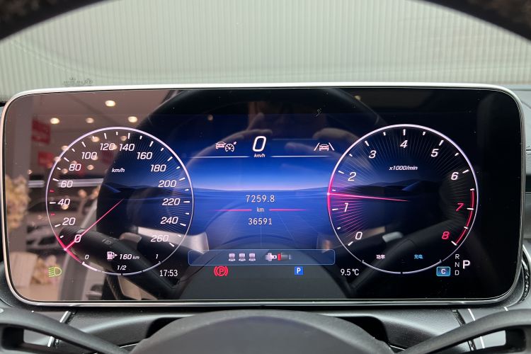 奔驰C级 2025款 C 260 L 皓夜运动版中控内饰15