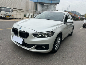 宝马1系 2018款 118i 时尚型