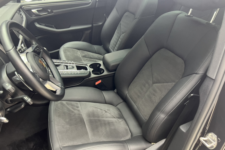 保时捷 2021款 Macan 2.0T中控内饰7005