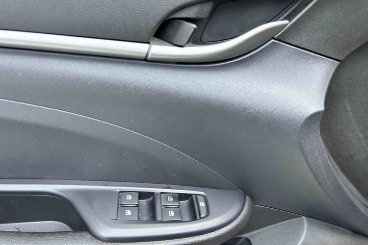 别克 英朗 2021款 1.3T 自动轻混动精英型中控内饰7011