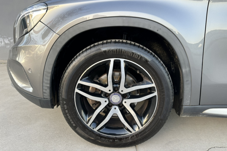 奔驰GLA 2016款 GLA 220 4MATIC 时尚型车身外观6006