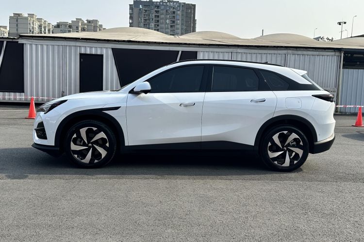 ARCFOX极狐 极狐 阿尔法T5(ARCFOX αT5) 2025款 520 MAX车身外观6007