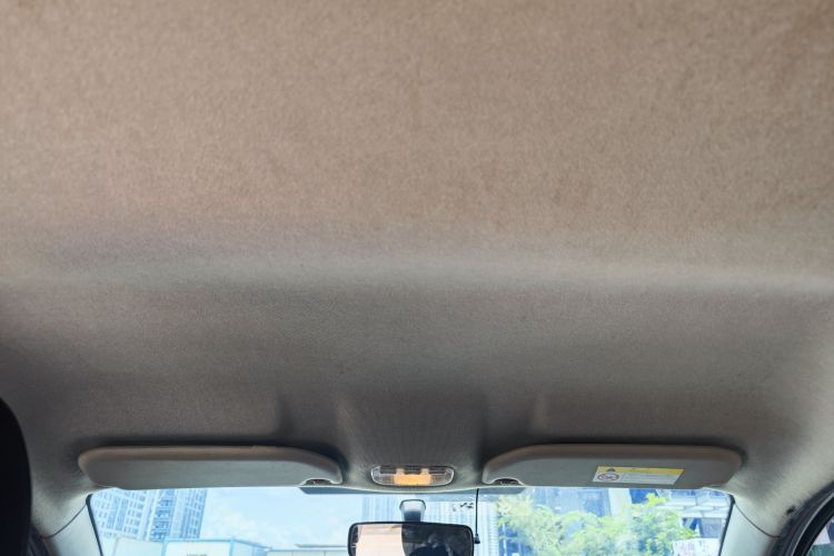 标致301 2016款 1.6L 自动舒适版局部细节9009