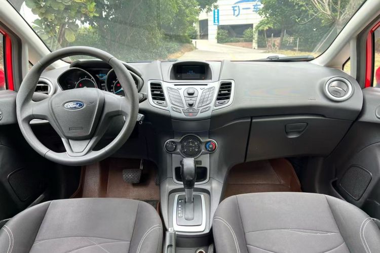 福特 嘉年华 2013款 两厢 1.5L 自动时尚型中控内饰7004