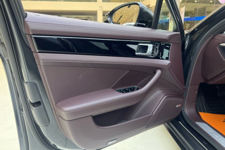 保时捷 2019款 Panamera 2.9T中控内饰7008