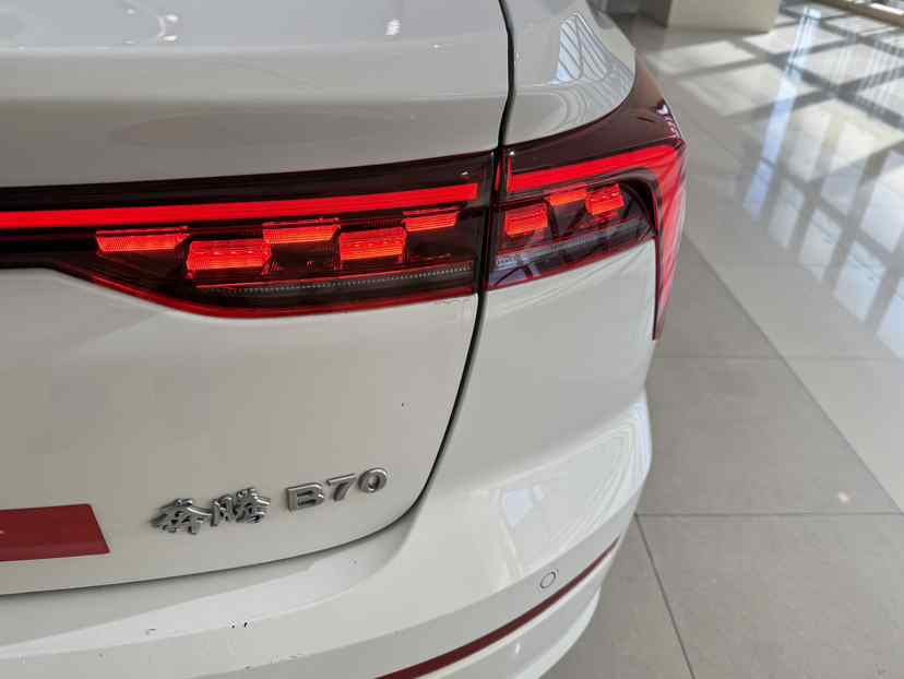 奔腾B70 2023款 第三代 1.5T 自动畅享型(5)
