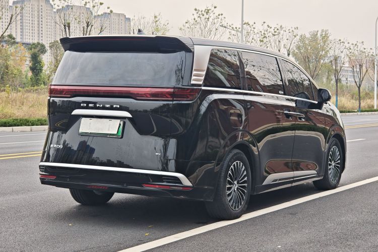 腾势D9 2024款 EV 620 尊享型车身外观6004