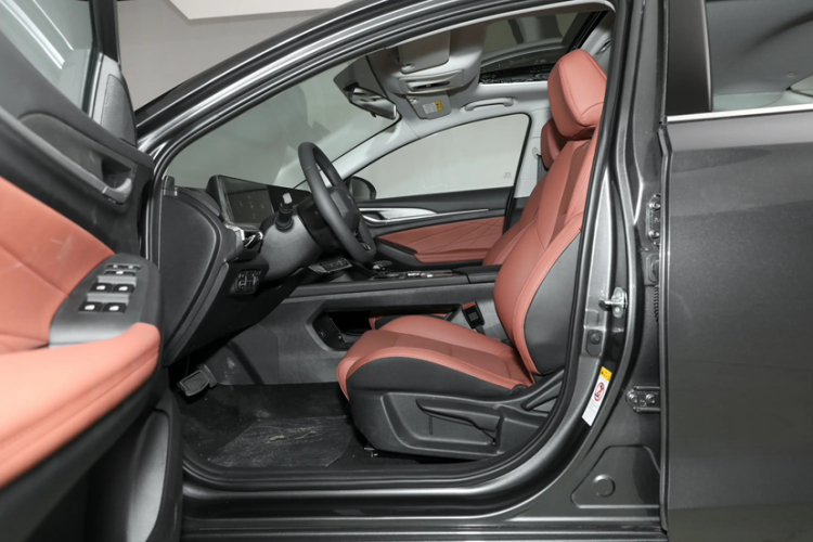 长安 逸动 2025款 PLUS 1.4T 双离合高能版中控内饰7001