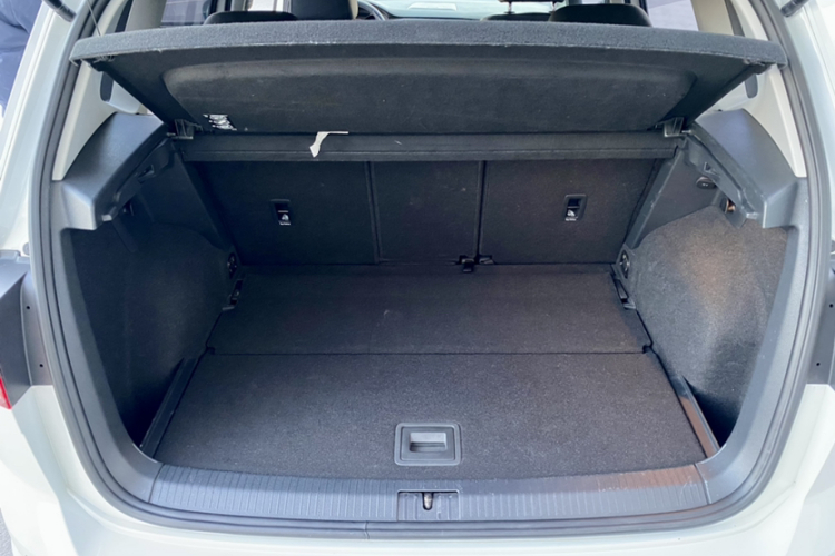 大众 高尔夫·嘉旅 2016款 230TSI 自动豪华型局部细节23