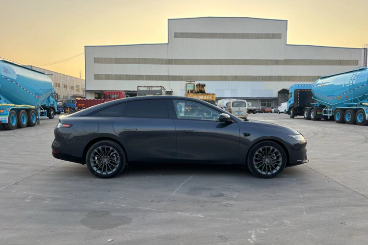 零跑汽车 零跑C01 2024款 增程 216尊享版车身外观6011