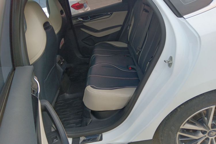 比亚迪 秦PLUS 2021款 EV 400KM 豪华型中控内饰7002