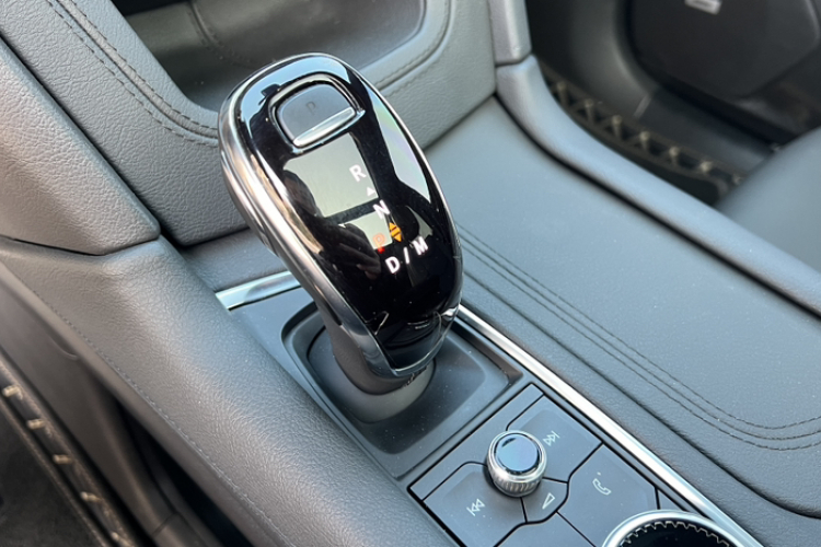 凯迪拉克XT6 2022款 2.0T 六座四驱豪华型标准版中控内饰7003