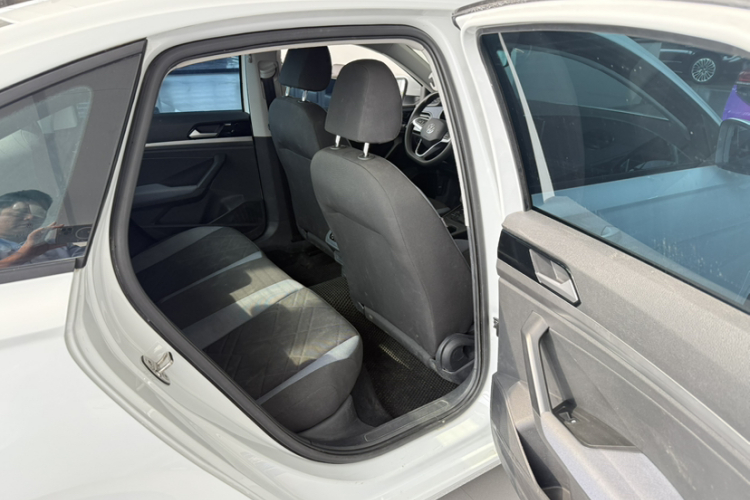 大众 朗逸 2023款 1.5L 自动得逸版中控内饰7006