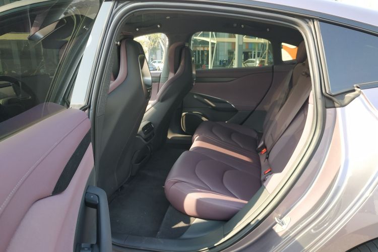 小米汽车 小米SU7 2024款 后驱超长续航高阶智驾Pro版中控内饰7004