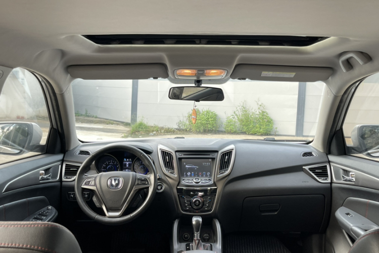 长安CS75 2014款 1.8T 自动尊贵型 国V中控内饰7006