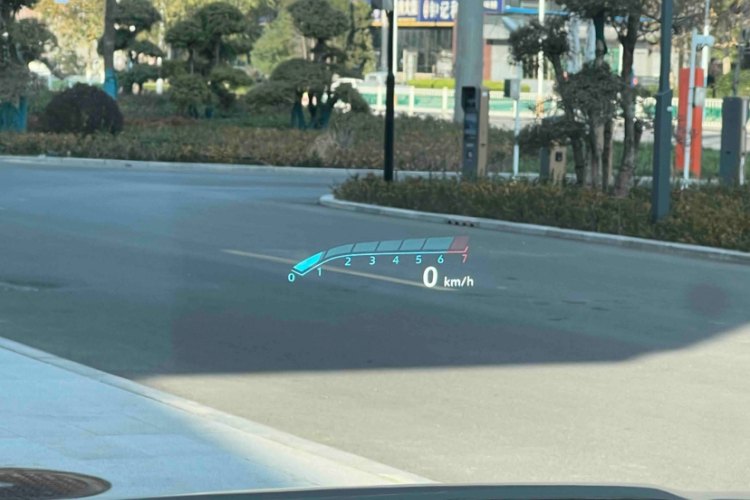 别克 昂科旗 2022款 652T 四驱Avenir艾维亚 6座中控内饰7005