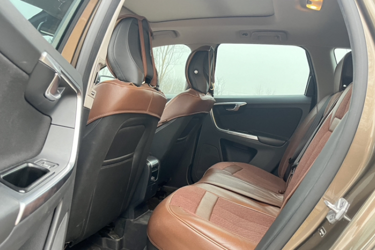 沃尔沃XC60 2017款 T5 智行版车身外观6009