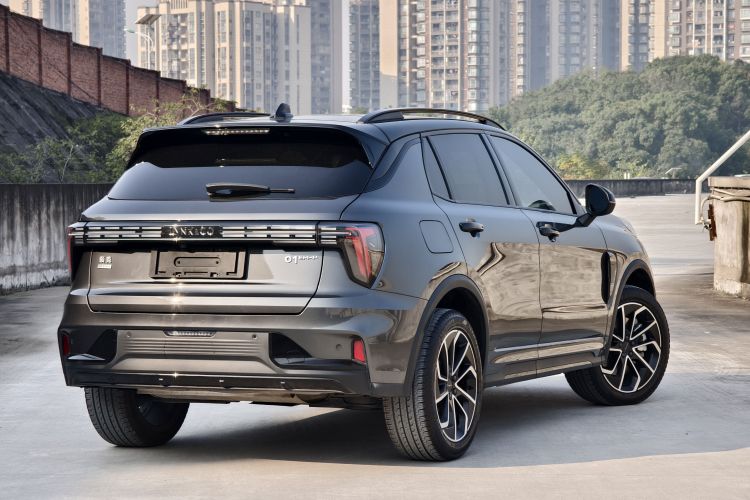 领克01 EM-P 2023款 1.5TD EM-P PM车身外观6006