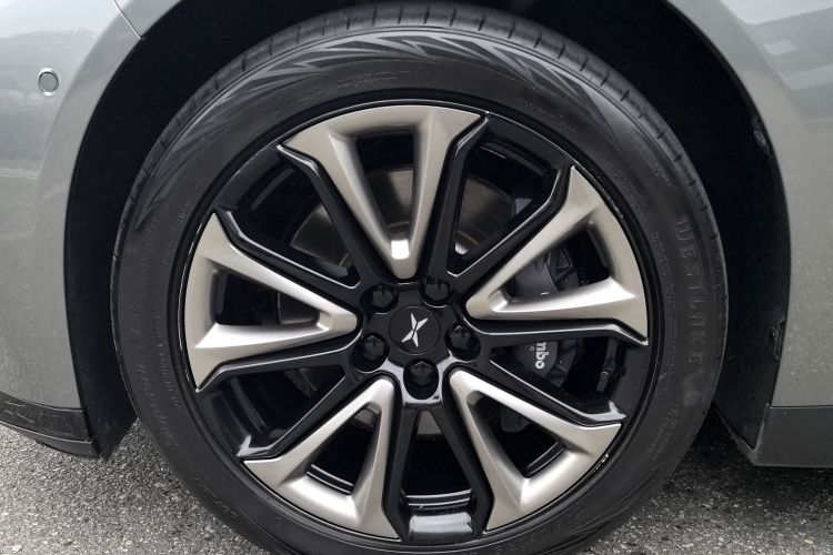 小鹏P7 2020款 670N车身外观6008