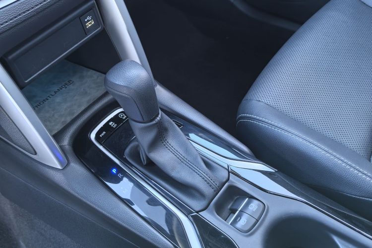 丰田 锋兰达 2022款 2.0L CVT豪华PLUS版局部细节18