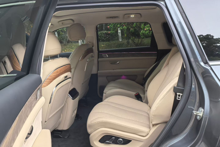 鸿蒙智行 问界M7 2022款 1.5T 四驱豪华版中控内饰7006