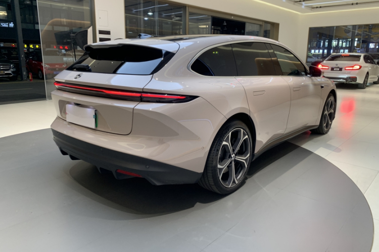 蔚来ET5T 2023款 75kWh Touring车身外观6002